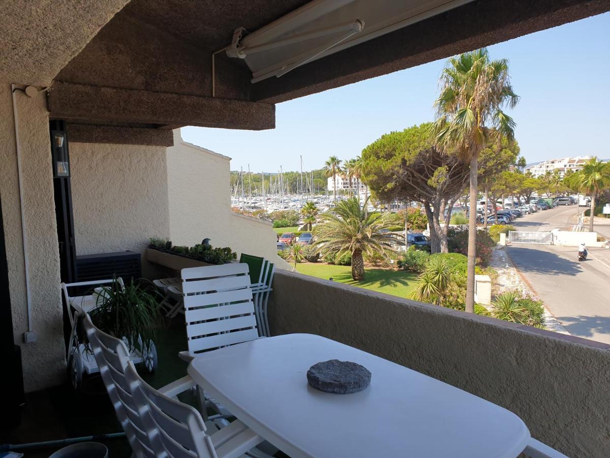 Magnifique 2 Pieces Vue Port Et Mer Cogolin Exterior foto